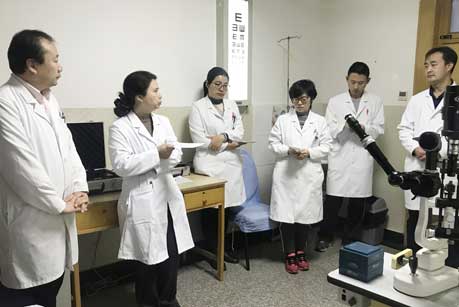 眼科教学查房.jpg